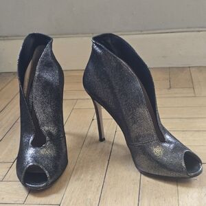 Gianvitto ROSSI VAMP Shimmering Black Peep-Toe Heels 38